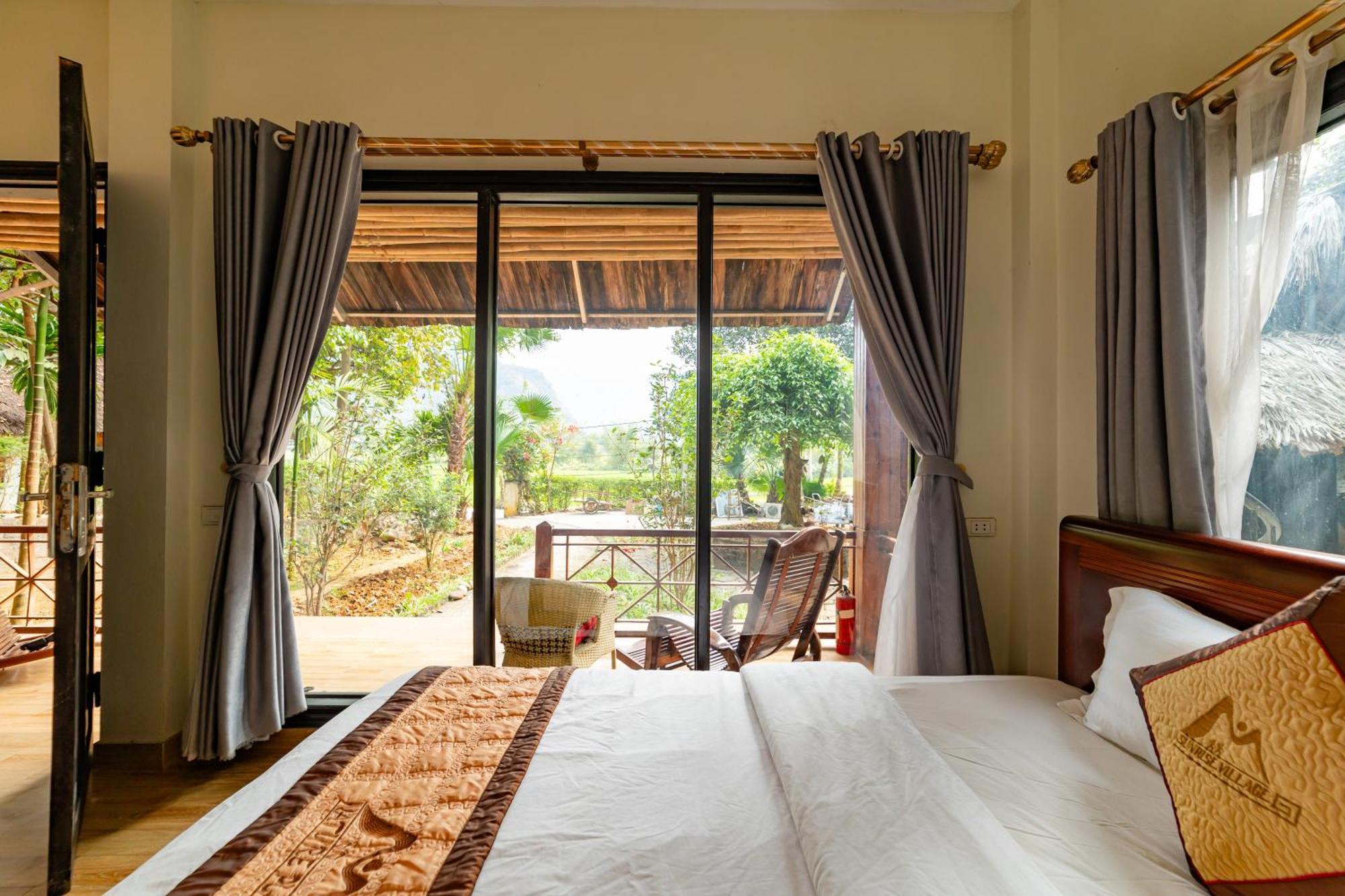 Sunrise Village Mai Châu